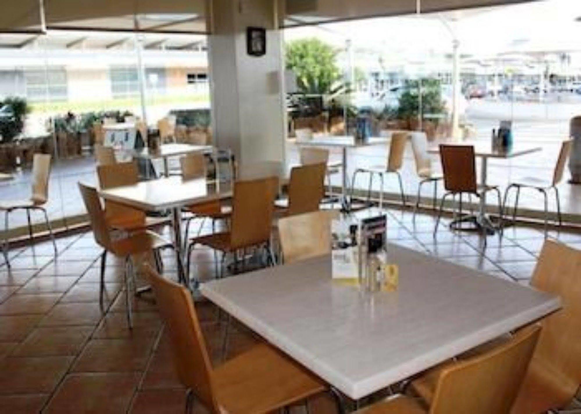 The Australian Hotel Motel Dalby Exterior photo